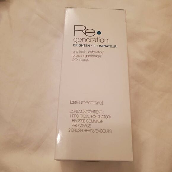 NEW Beauticontrol Regeneration Brighten Pro Facial Exfoliator with 2 Brush heads - Picture 4 of 4